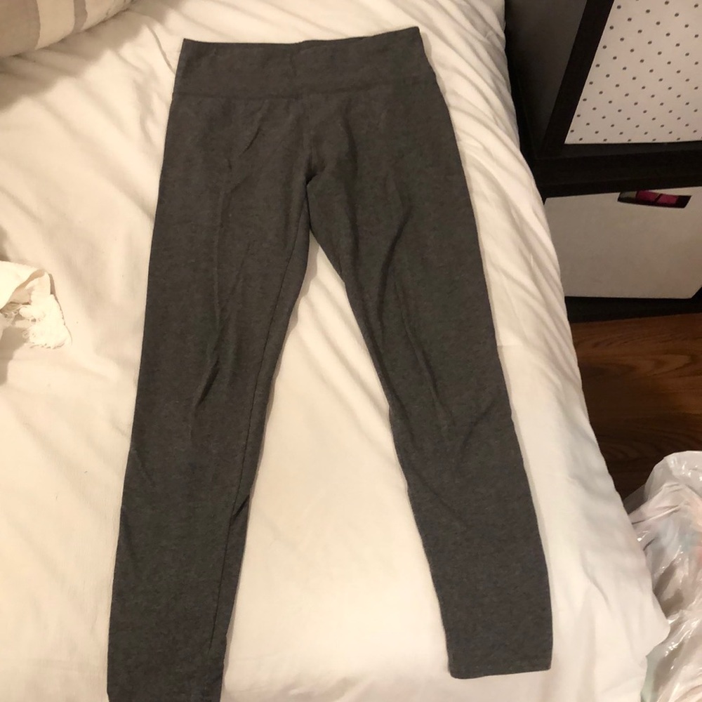 Gray aerie leggings